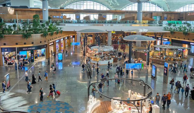 İstanbul'da AVM ve dükkanların kapanış saatleri belirlendi