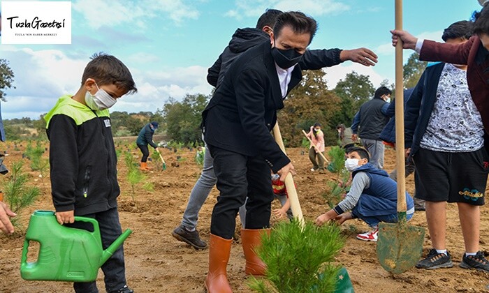 Tuzla Belediyesi Manavgat’a 5 Bin Fidan Bağışında bulundu