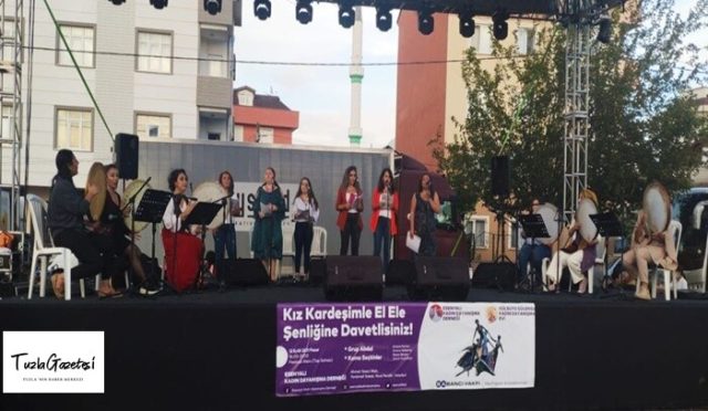 Esenyalı'da Kız Kardeşimle El Ele Şenliği