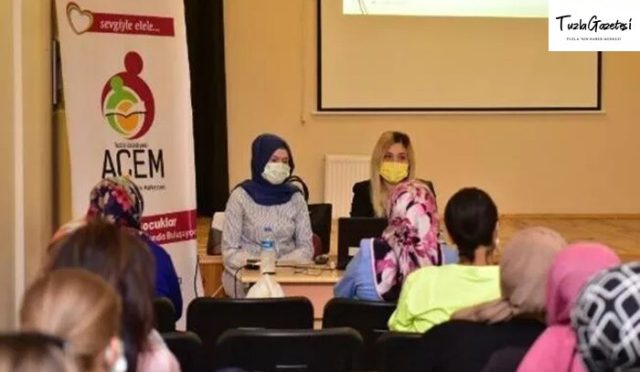 Tuzla Belediyesi Tarafından Anne ve Çocuklarına Farklı Branşlarda Eğitimler verilmeye başlandı
