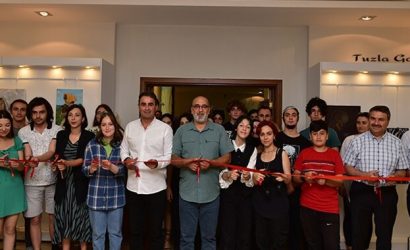 Tuzla'da Sanat Kurslarının Yılsonu Sergisi Açıldı